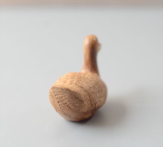 ドイツから 木製 小さな鳥のオブジェ 鴨 ハンドメイド インテリア