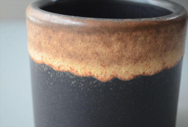 ドイツから ヴィンテージ 小ぶりな陶器の花瓶 花器 Art pottery フラワーポット フラワーベース ミッドセンチュリー アンティーク_260529