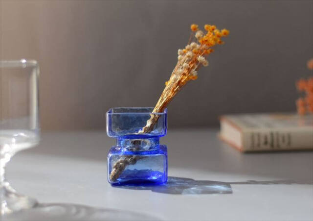 フィンランド製 Riihimaen Lasi Pala ガラスの花瓶 Sサイズ 6cm高 花器