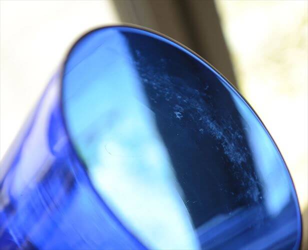 デンマークから きれいなブルー ガラスの花瓶 コバルトブルー 花器
