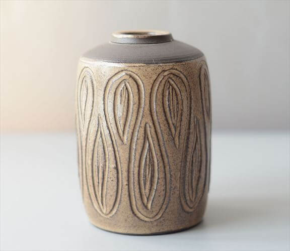 ドイツから ヴィンテージ 陶器の花瓶 Art pottery 花器 一輪挿し