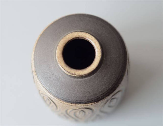 ドイツから ヴィンテージ 陶器の花瓶 Art pottery 花器 一輪挿し