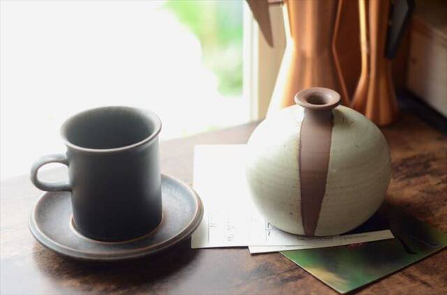 デンマーク製 TINGKERAMIK ヴィンテージ 陶器の花瓶 北欧 Art pottery FOLLE-DENMARK 花器 一輪挿し_260805