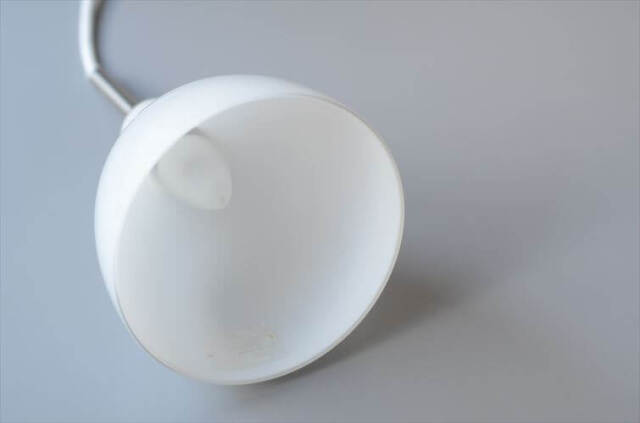 デンマーク製 Louis Poulsen Toldbod ガラス ペンダントライト ルイスポールセン トルボー ホワイト ミルク 北欧 照明 ヴィンテージ