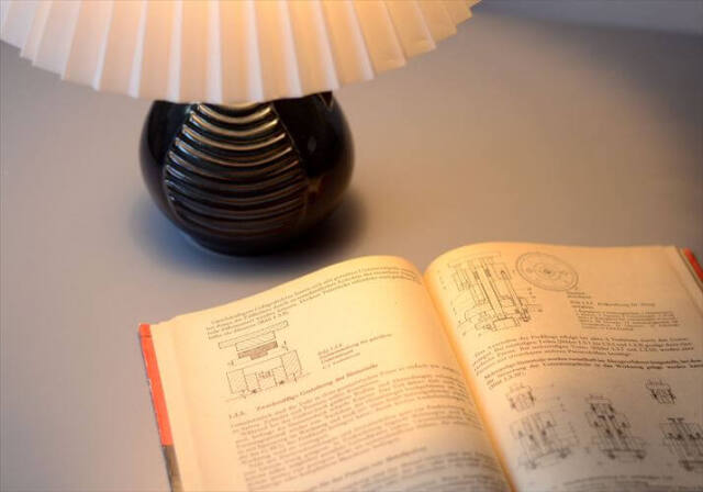 デンマーク製 SOHOLM ユニークなフォルムのデスクランプ シェード付き スーホルム 北欧照明 テーブル ライト アンティーク