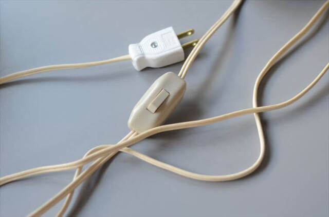 デンマーク製 SOHOLM ユニークなフォルムのデスクランプ シェード付き スーホルム 北欧照明 テーブル ライト アンティーク