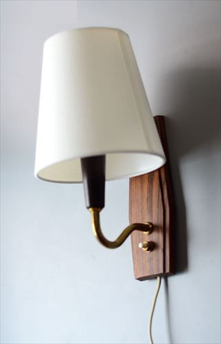 デンマーク製 ローズウッドｘ真鍮のウォールライト ブラケットライト 北欧 壁掛けランプ 照明 ヴィンテージ アンティーク