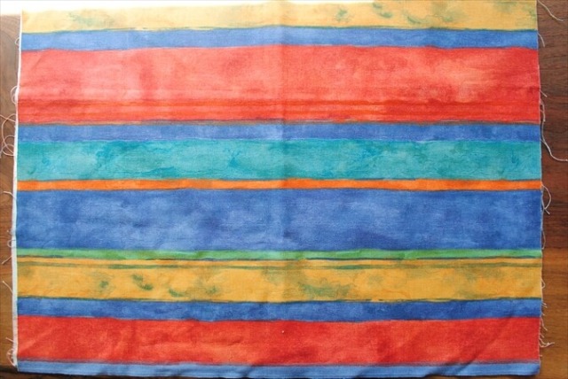 ベルギー買い付け マルチカラー ファブリック 140ｘ68 または 144x57cm 生地 はぎれ テキスタイル