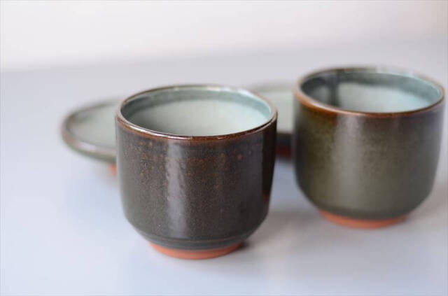 ドイツから 蓋つきの陶器ポット 2点セット キャニスター 容器