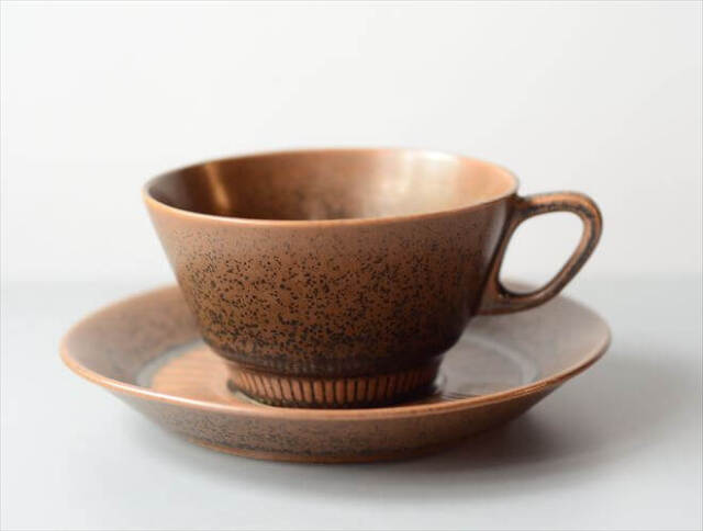 デンマーク製 KNABSTRUP Noddebo ブラウン カップ&ソーサー ナブ