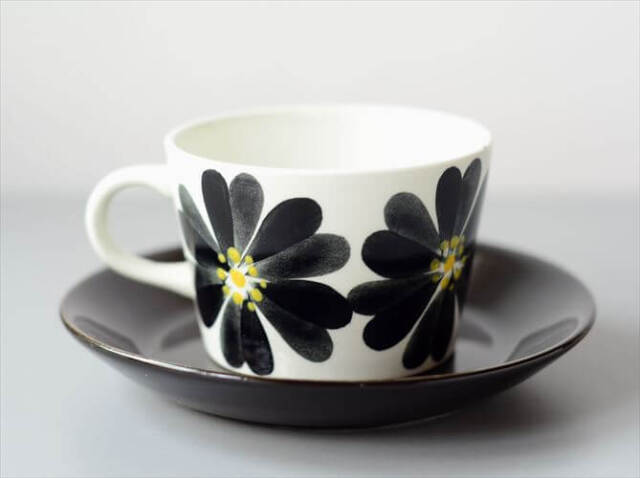 ライリ・エーロラ Arabia アラビア　野ウサギ 9cm 1960年代 1960年代 ARABIA アラビア Lea カップ&ソーサー リー Kaj Franck 北欧