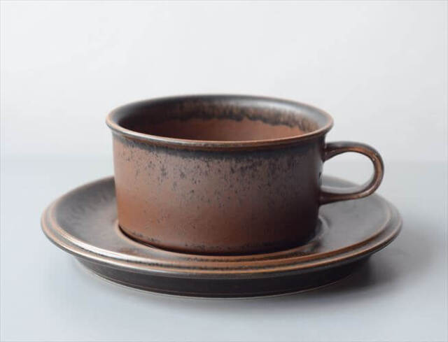 ARABIA アラビア ルスカ ティーカップ＆ソーサー Ruska 北欧食器 フィンランド 陶器 北欧 ヴィンテージ アンティーク_250702