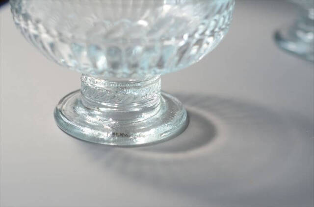 フィンランド製 Riihimaen Lasi Olga 脚付きボウル 10cm 1970年代 リーヒマエンラシ アイス デザート カップ 北欧 ヴィンテージ