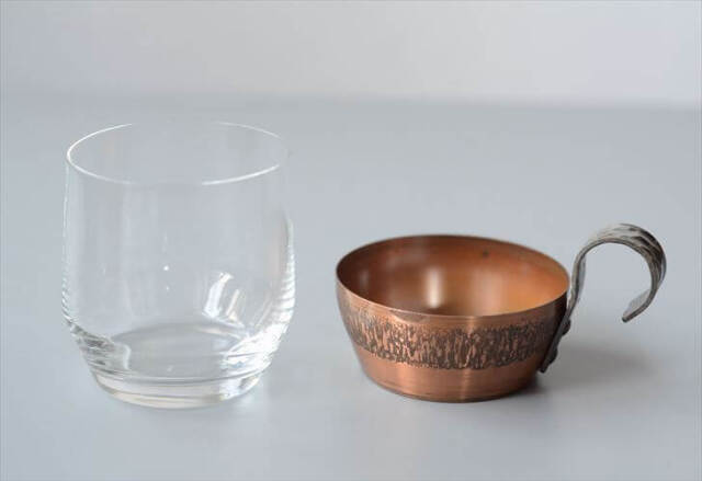 ドイツから グラスカップ クリア×銅ホルダー コパー ガラスカップ ヴィンテージ アンティーク_250826