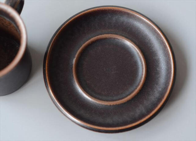 ARABIA アラビア ルスカ カップ＆ソーサー Ruska 7.5cm高 小サイズ 食器 フィンランド 陶器 北欧 ヴィンテージ アンティーク_250922
