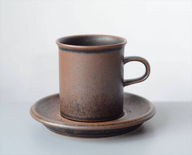 ARABIA アラビア ルスカ カップ＆ソーサー Ruska 7.5cm高 小サイズ 食器 フィンランド 陶器 北欧 ヴィンテージ アンティーク_250922