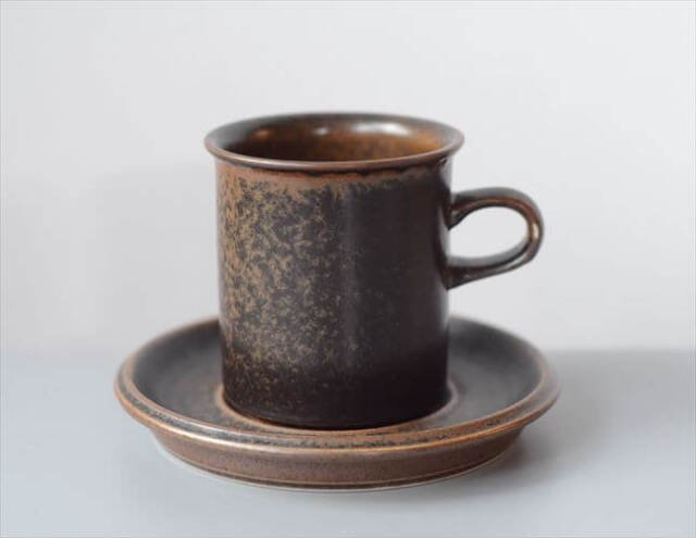 ARABIA アラビア ルスカ カップ＆ソーサー Ruska 7.5cm高 小サイズ 食器 フィンランド 陶器 北欧 ヴィンテージ アンティーク_250922