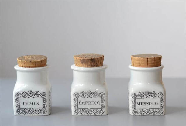 フィンランド製 Arabia Esteri Tomula スパイスボトル 3点セット