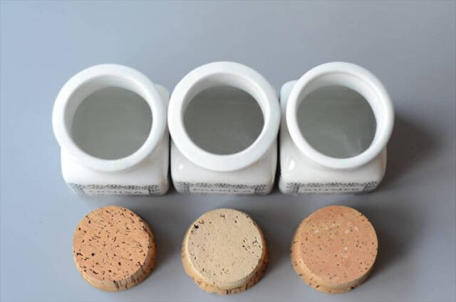 フィンランド製 Arabia Esteri Tomula スパイスボトル 3点セット