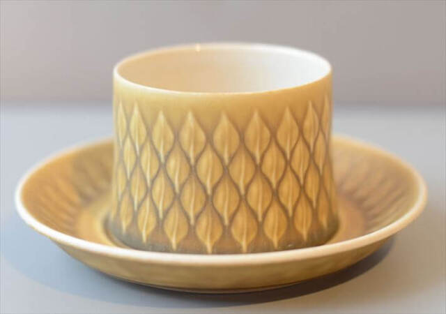 デンマーク製 クイストゴー レリーフ カップ&ソーサー relief B&G Bing
