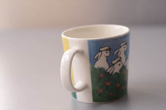 ARABIA Helja Liukko-Sundstrom 2008年 Graduate Bunny マグカップ アラビア ヘルヤ 卒業バニー ウサギ 北欧 ヴィンテージ