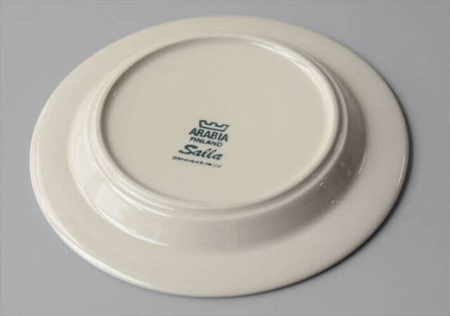 ARABIA アラビア Salla 17cm プレートお皿 サラ サーラ 北欧食器