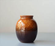 ドイツ　ビンテージ　ガラス一輪挿し　ミッドセンチュリー ドイツ製アンティークアンバーガラス花瓶一輪挿し