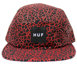 HUF  ''QUAKE VOLLEY  ''　5パネルCAP ブラック