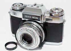 ドイツ製　ZEISS-IKON　コンタフレックス  スーパーB ｗ/Tessar 50mm2.8
