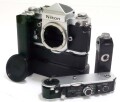 日本製　ニコン Ｆ２ ボディ + MD-3 /MB-1 モータードライブ セット + オマケのMD-2