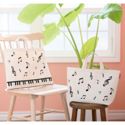 ピアノライン ボタンで2wayトートバッグ マーチ お取り寄せ商品 引き出物 記念品 音楽雑貨 音符 ピアノモチーフ ト音記号 ピアノ雑貨