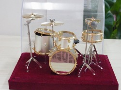 ドラムセットミニチュア お取り寄せ商品 ミニチュア楽器が豊富なお店 ジャズ プチギフト