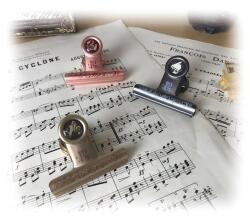 スチールマグネットクリップ　音楽とネコ♪　※お取り寄せ商品 引き出物 記念品  【音楽雑貨 音符・ピアノモチーフ】ト音記号 ピアノ雑貨ｃ