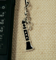 クラリネット 携帯ストラップ 管楽器 携帯ストラップ 音楽雑貨 吹奏楽 ブラスバンド 男の子記念品