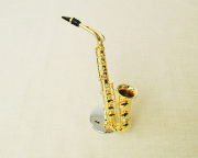ミニチュア楽器 アルトサックス 1／6 スケール（ゴールド） お取り寄せ商品 楽器 音楽雑貨 吹奏楽
