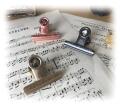 スチールマグネットクリップ　音楽とネコ♪　※お取り寄せ商品 引き出物 記念品  【音楽雑貨 音符・ピアノモチーフ】ト音記号 ピアノ雑貨ｃ