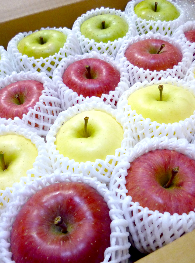りんご詰め合わせ