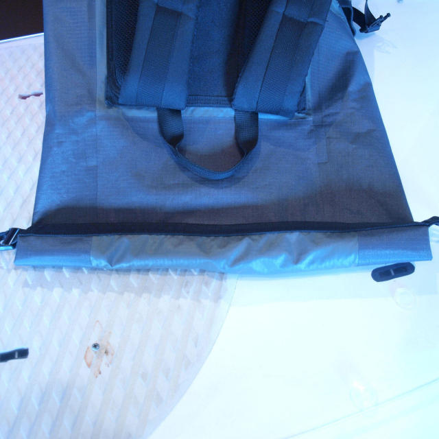 WELDED BACKPACK 30L 超軽量完全防水バックパック-11