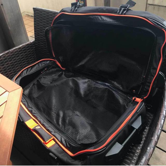 Travel Bag 90L 大容量軽量ソフトキャリー-8