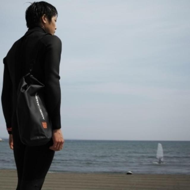 防水2WAYショルダーバッグ WELDED DUFFEL 10L-6
