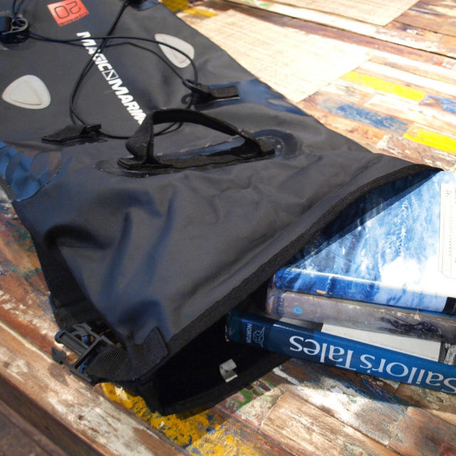 防水2WAYバックパック WELDED DUFFEL 20L-9