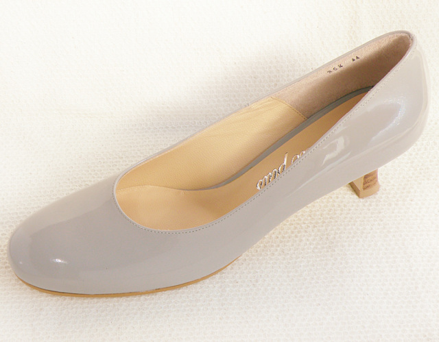 Adeleエナメル ライトグレー