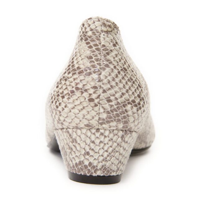 Monica　パイソン ナチュラルうしろ