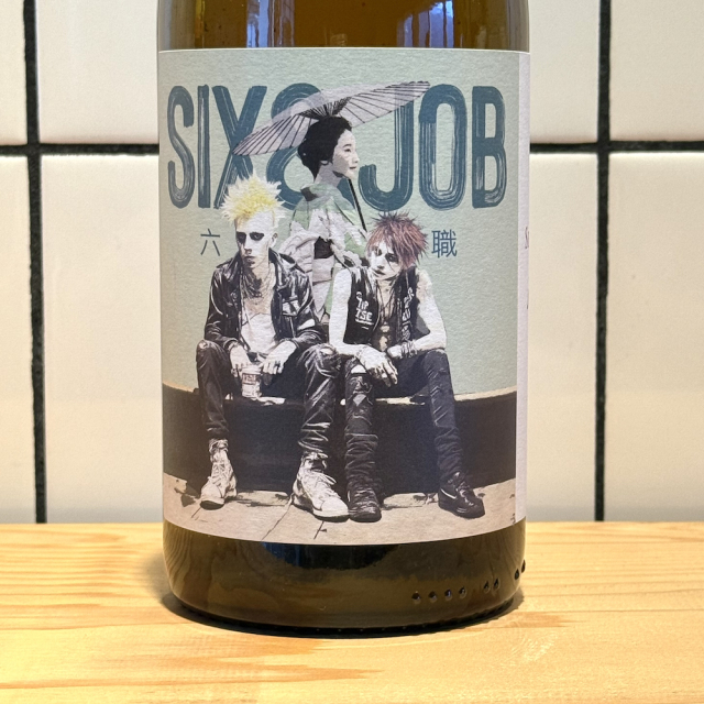 ヴィーノ ビアンコ シックス アンド ジョブ