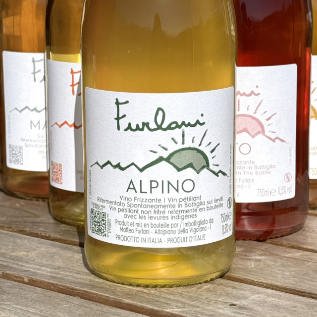 アルピーノ ビアンコ フリッツァンテ