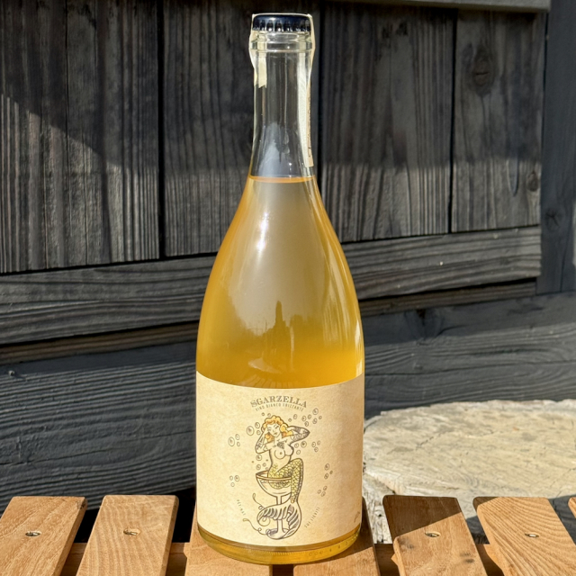 自然派・白微発泡・ノンフィルター＞“スガルツェッラ” ヴィーノ