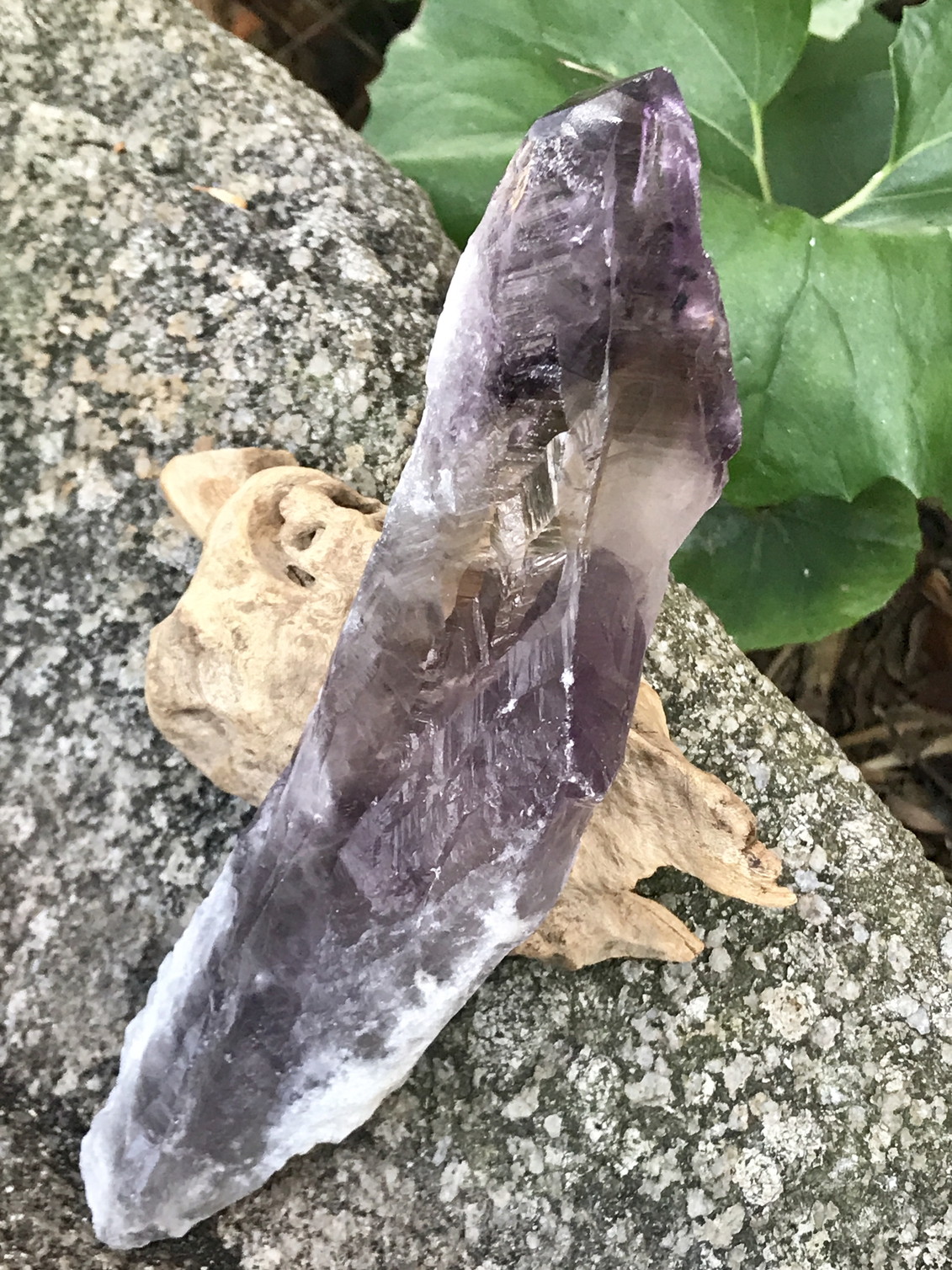 バイア産アメジスト・ワンド・ファントム AMW001