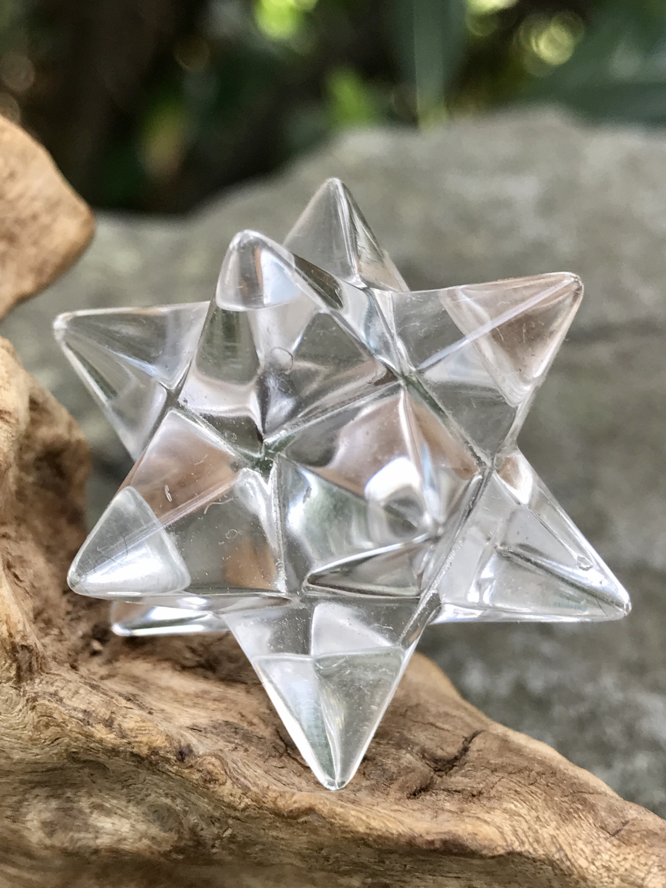 バイア産レムリアンシード・アステロイド水晶（小星型十二面体） ASQ011