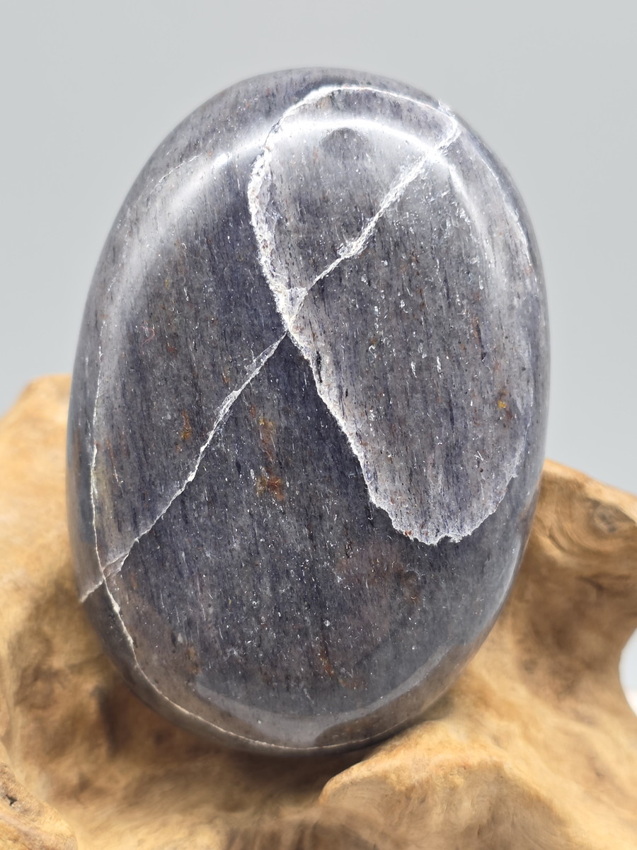 インド産ブルーアベンチュリン磨き AVN002