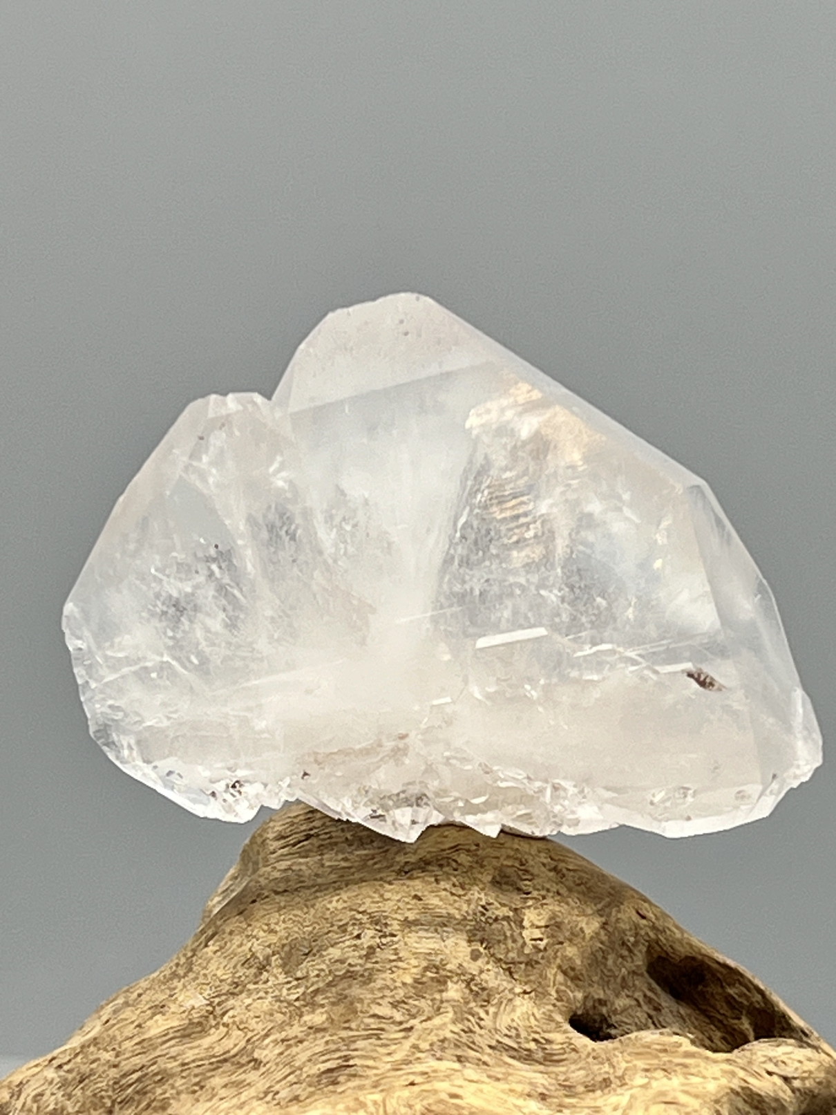 コロンビア産ピンクレムリアン（ファーデン・セルフヒールド） CON014